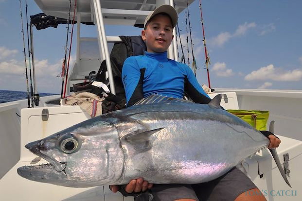 Pesca de Atún dientes de perro